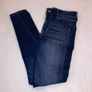 American Eagle Outfitters Hi-Rise Jegging